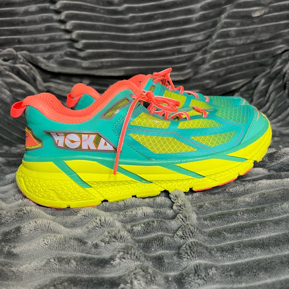 Hoka size 8